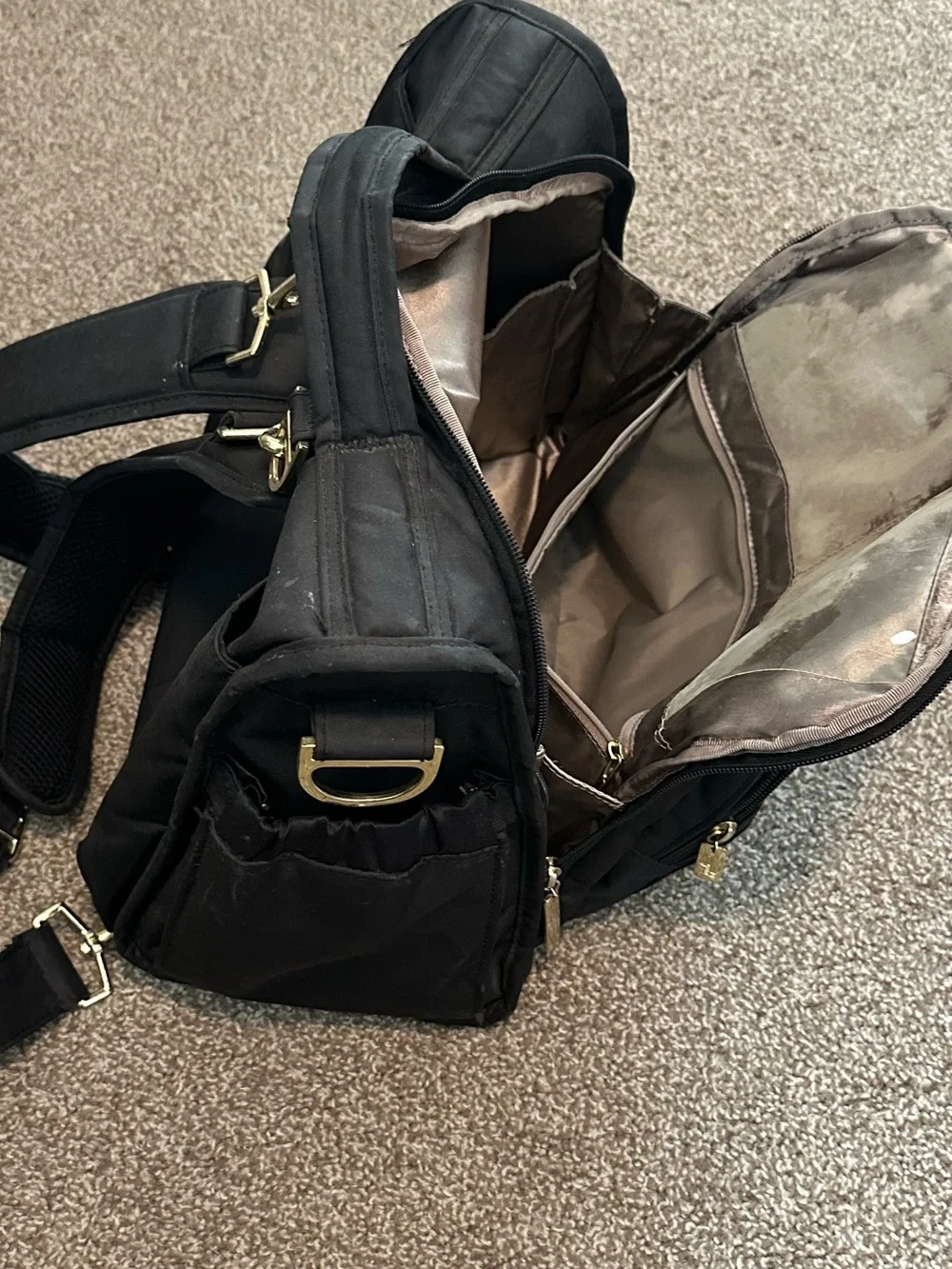 JuJuBe Black Convertible Diaper Bag Backpack Messenger Tote